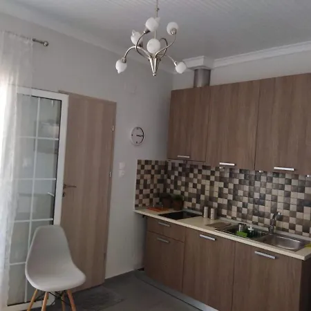 Kastro House *