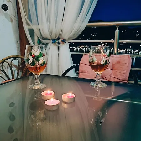 Kastro House *