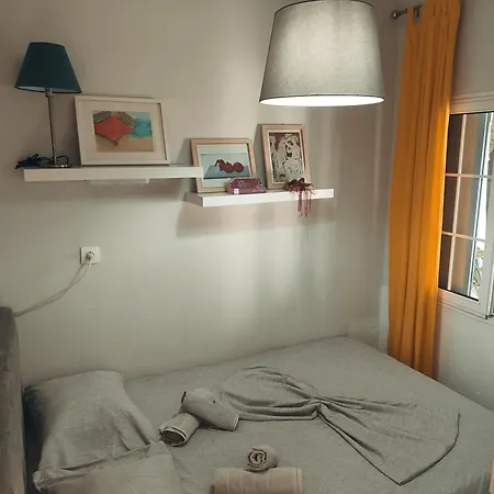 Semesterbostad Kastro House