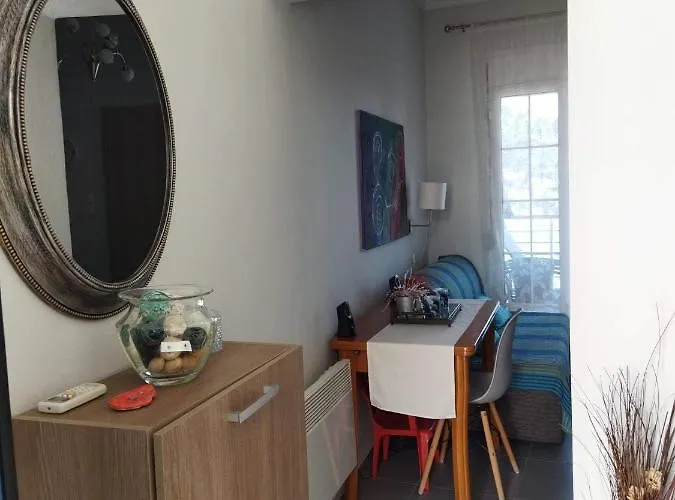 Semesterbostad Kastro House *